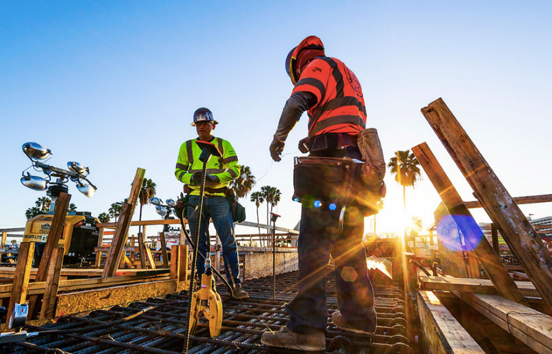 Construction along Crenshaw/LAX Transit Corridor. Image: HNTB