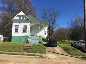 Allendale, a lower-income, largely black neighborhood in Shreveport, had plans to build a new park and housing. But regional planners, with support from the mayor, want to bulldoze a new highway right through through the neighborhood. Photo: Allentown Strong