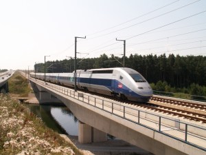 A TGV in France, similar to what will eventually run in California. How will these trains integrate with existing services in the California network? Photo: Wikimedia Commons