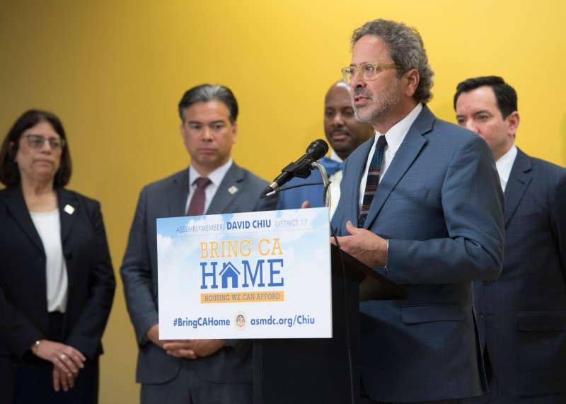 Assemblymember Richard Bloom (D-Santa Monica) joined several of his colleagues and housing advocate Tameeka Knox in Sacramento in April to call for housing funding, reducing barriers to growth, and strengthening tenant protections. Photo via Bloom’s office.
