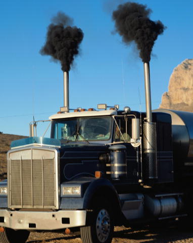 EPA wants to let old polluting diesel engines masquerade as new ones. Image: U.S. Environmental Protection Agency, via Wikimedia Commons