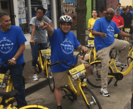 Camden Mayor Frank Moran rides an ofo bike. The city is hosting a dockless bike share pilot. Photo: Patrick Miner/Twitter