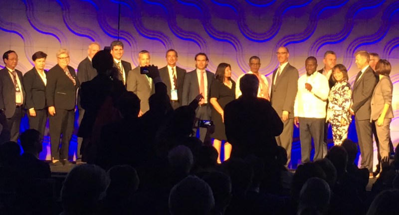 Mayors from around the world celebrated signing the C40 Deadline 2020 agreement by crowding onto the stage. Photos: Melanie Curry/Streetsblog