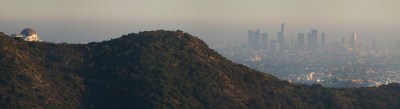 Photo by David Iliff, via Wikipedia. Air quality in California is much better than it used to be, but is still very unhealthy.
