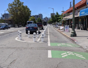 Telegraph Avenue, Oakland. Image: Roger Rudick/Streetsblog